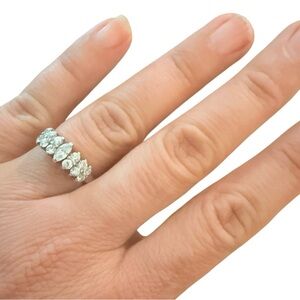 Vintage Brilliant Cubic Zirconia Anniversary Ring in 925 Sterling Silver, 5.75